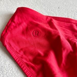 sz 6 Bold Red Lululemon Medium Coverage Bikini Bottoms